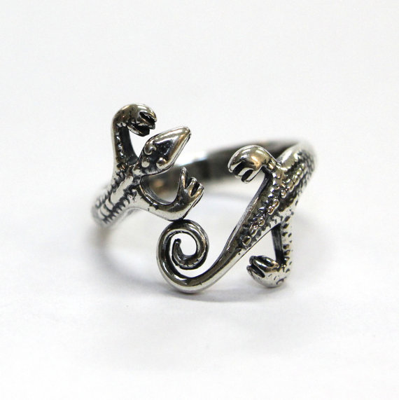 Silver Lizard ring. Give this to me now!