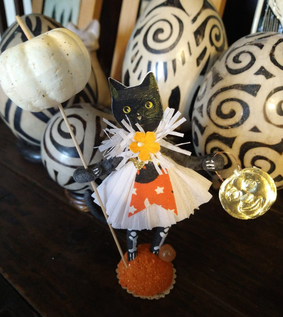 Vintage paper kitty with spun cotton pumpkin and body.